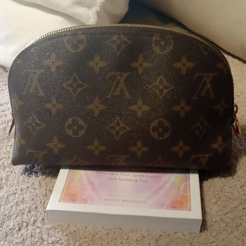 Louis Vuitton medium monogram cosmetic pouch